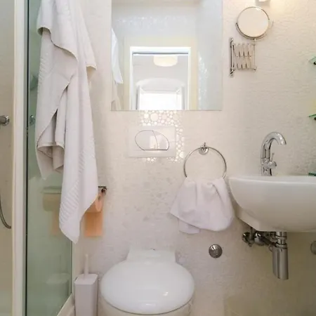Little Brothers - Two Bedroom * Ragusa